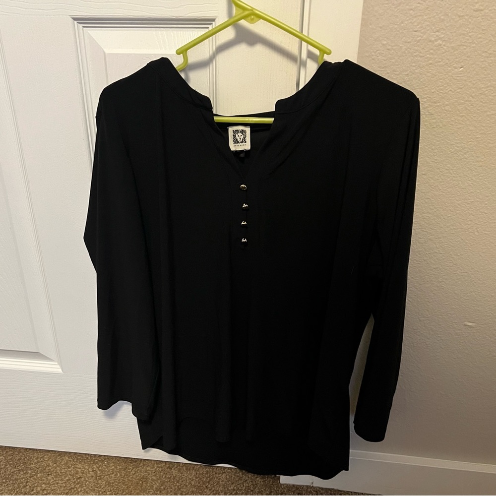 Plain black buttoned dress shirt Ann Klein